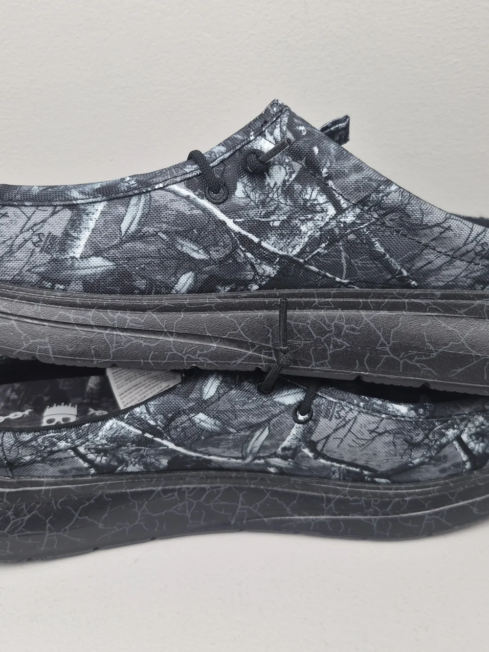 Hey Dude Jelly Roll Wally Comf Slip Limited Edition Black Camo Mens 13US Loafers